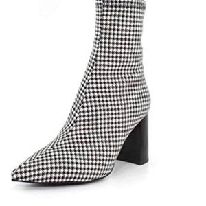 NEW Jeffrey Campbell Houndstooth Booties (Size 7)